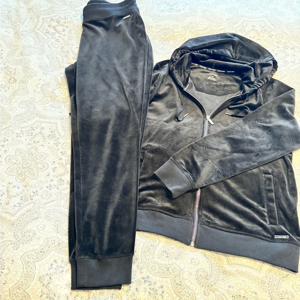 CALVIN KLEIN Black Velour Tracksuit Set. Perfect condition. - Picture 5 of 6
